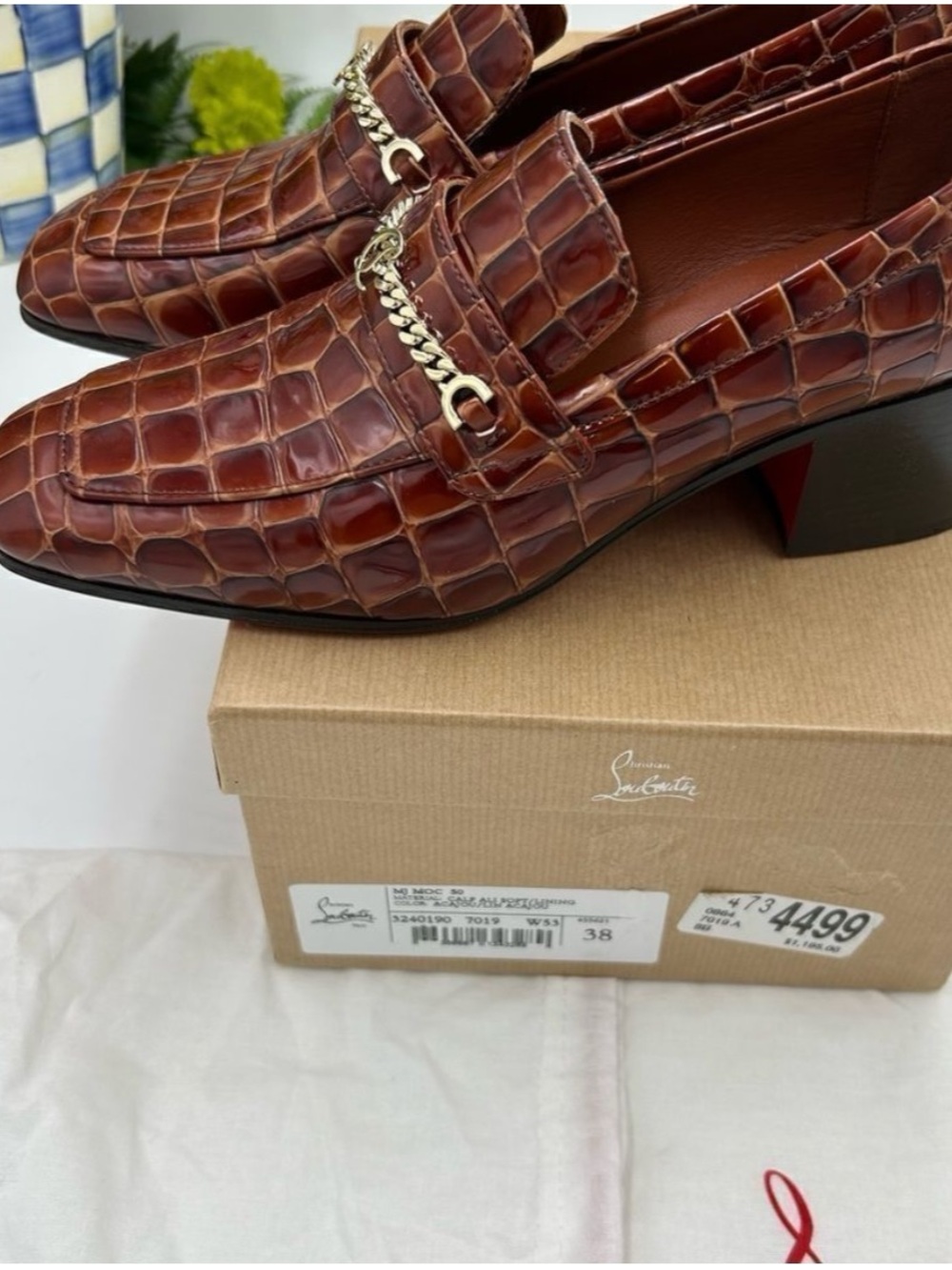 Women's Christian Louboutin
MJ, moc leather loafers size 38 made in Italy - Picture 7 of 9